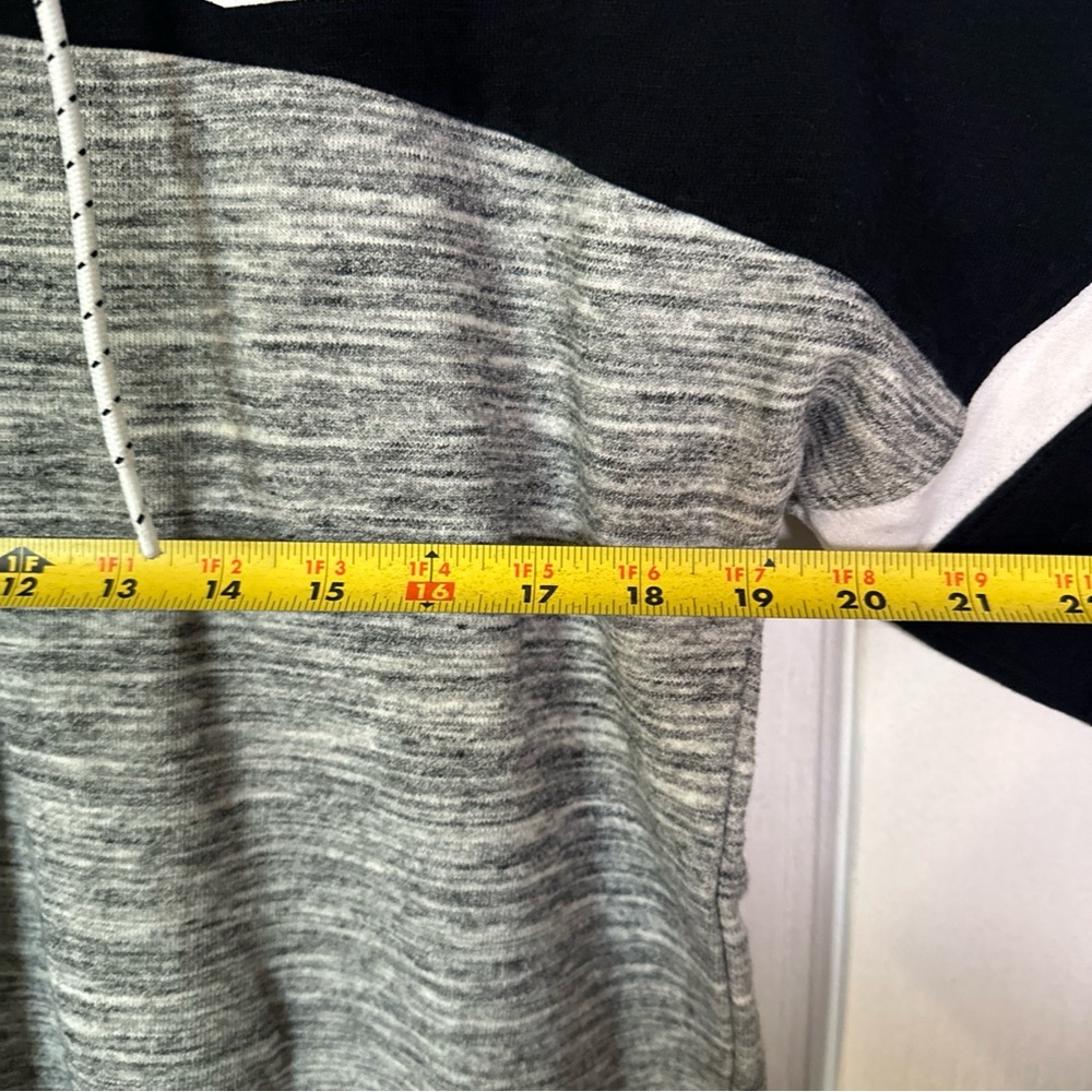 Victoria's Secret PINK Black and Gray Sweatshirt oversized XS - Picture 12 of 13